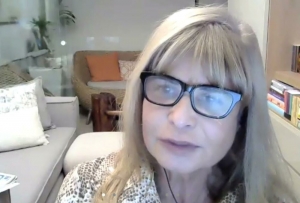 Na posse da nova Diretoria da Abrat, Rita Cortez defende união contra a morte da democracia 