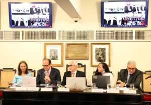 Da esq. para a dir., Marcia Dinis, Davi Tangerino, Carlos Eduardo Machado, Juliana Sanches e Renato Tonini