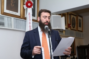 Homicídio tentado que resulte em lesão leve deve ser excluído da Lei de Crimes Hediondos