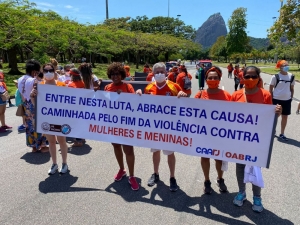 IAB participa da 4ª Caminhada pelo fim da violência contra mulheres e meninas 