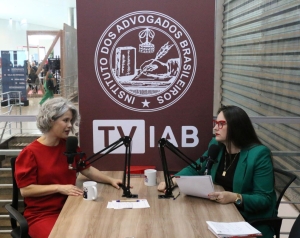  Da esq. para a dir., Patricia Vanzolini e Carmela Grüne