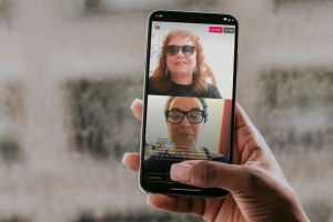 Márcia Tiburi diz que a redescoberta da solidariedade está salvando o País da destruição