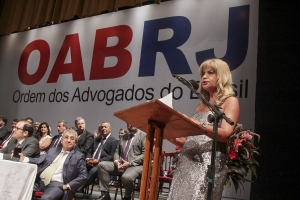 ‘Somos a voz da cidadania’, afirma Rita Cortez na posse da nova Diretoria da OAB/RJ
