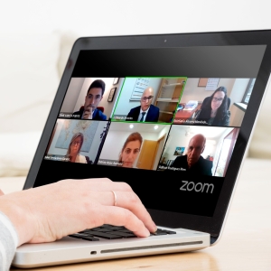 Da esq. para a dir., em cima, Jaime García Puente, Jorge Eduardo Braz de Amorim e  Estefanía Álvarez Menéndez; embaixo, Isabel García-Ovies Sarandeses, Patrícia Anjos Azevedo e  Adilson Rodrigues Pires