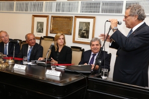 Da esq. para a dir., José Rogério Cruz e Tucci, José Roberto dos Santos Bedaque, Ana Tereza Basílio, Paulo Cesar Pinheiro Carneiro e Técio Lins e Silva