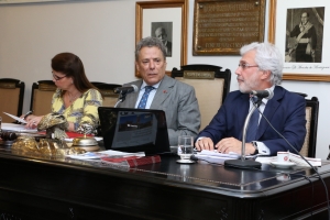 Da esq. para a dir. Adriana Brasil Guimarães, Técio Lins e Silva e Carlos Eduardo Machado
