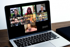 IAB aprova parecer favorável à abertura de processo de impeachment contra o presidente