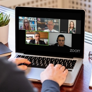   Da esq. para a dir., no alto, Benizete Ramos de Medeiros, Carlos Pacheco e Caroline Vargas; embaixo, Sydney Limeira Sanches e Luiz Claudio Gonçalves Junior