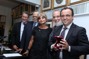  Da esq. para a dir., Antonio Laért Vieira Junior, Antônio Carlos Esteves Torres, Rita Cortez, Sylvio Capanema e Marco Aurélio Bezerra de Melo