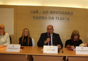 Da esq. para a dir., Ana Tereza Basílio, Ana Beatriz Nogueira, Marcus Antonio Silva Soares e Rita Cortez