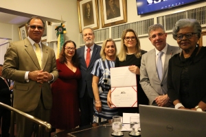 Da esq. para a dir., Jorge Rubem Folena, Vânia Aieta, Fernando Neves da Silva, Taís Neves, Cristina Maria Gama Neves da Silva, Sydney Limeira Sanches e Edmée da Conceição Ribeiro Cardoso