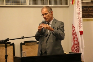  Alexandre Brandão Martins Ferreira