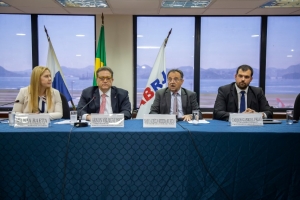 Da esq. para a dir., Wania Baeta, Arnon Velmovitsky, Marco Aurélio Bezerra de Melo e Carlos Gabriel Feijó