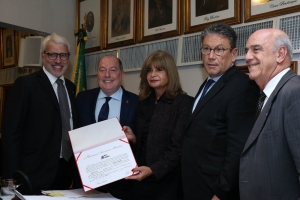 Da esq. para a dir., Carlos Eduardo Machado, Rubens Beçak, Rita Cortez, Antonio Laért Vieira Junior e Adilson Rodrigues Pires