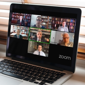 Da esq. para a dir., em cima, Paulo Fernando Pinheiro Machado, Maria Lucia Gyrão e Luís Rosenfield; No meio, Francisco Amaral, Sydney Sanches e Luiz Dilermando de Castello Cruz; embaixo,  Juliano Paganini