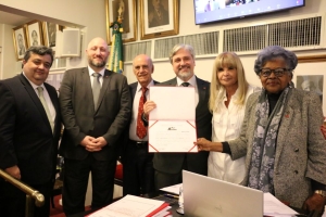  Da esq. para a dir., Bernardo Gicquel, Ilan Leibel Swartzman, Adilson Pires, Daniel Mariz Gudiño, Rita Cortez e Edmée da Conceição Cardoso