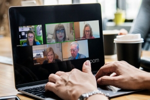 Advogados e magistrado criticam ‘cultura da sentença’ em debate sobre mediação 