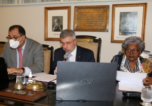 Da esq. para a dir., Jorge Rubem Folena, Sydney Sanches e Edmée da Conceição Cardoso