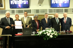 Da esq. para a dir., Paulo Lins e Silva, Selma Regina de Souza Aragão Conceição, Jorge Rubem Folena, Edmée da Conceição Cardoso, Sydney Limeira Sanches, Sergio Tostes e Luiz Leonardos
