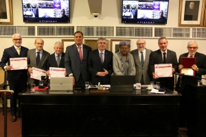 Da esq. para a dir., Carlos Eduardo Machado, Raldênio Bonifácio Costa, Salvador Cícero Velloso Pinto, Jorge Rubem Folena, Sydney Limeira Sanches, Edmée da Conceição Cardoso, Sérgio Tostes, José Ricardo Pereira Lira e Carlos Jorge Sampaio Costa