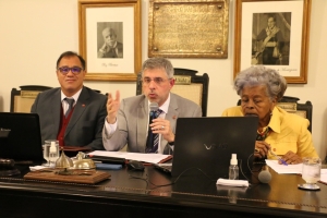 Da esq. para a dir., Jorge Rubem Folena, Sydney Sanches e Edmée da Conceição Cardoso