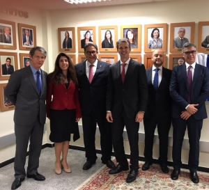 Da esq. para a dir., José Roberto Castro Neves, Teresa Castro Neves, Arnon Velmovitsky, André Gustavo Corrêa de Andrade, Ricardo Couto de Castro e Luiz Felipe Conde