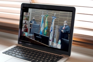 Membros honorários tomam posse na cúpula da nova administração do TRF2 