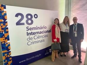 Da esq. para a dir., Marcia Dinis, Marina Coelho Araújo e Márcio Barandier