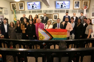 Personalidades que lutam pela causa LGBTQIA+ são homenageadas pelo IAB