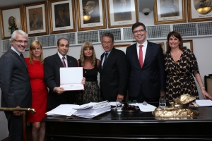 Da esq. para a dir., Carlos Eduardo Machado, Ana Tereza Basílio, Messod Azulay Neto, Rita Cortez, Antonio Laért Vieira Junior, Luciano Bandeira e Adriana Brasil Guimarães