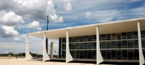 Instituto dos Advogados Brasileiros aprova moção de apoio ao STF e aos seus ministros 