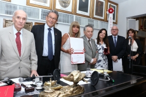 Da esq. para a dir., Candido Mendes, Antonio Laért Vieira Junior, Rita Cortez, Humberto Jansen Machado, Ludmila Schargel Maia, Carlos Roberto Schlesinger e Adriana Brasil Guimarães
