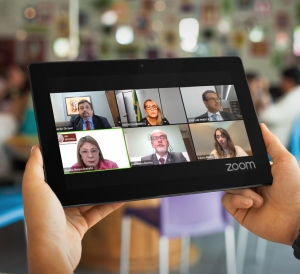 Da esq. para a dir., no alto, Bernardo Gicquel, Patrícia Medeiros e José Luiz Pimenta; embaixo, Ana Amélia Menna Barreto, Alexandre Mattos e Valéria Ribeiro