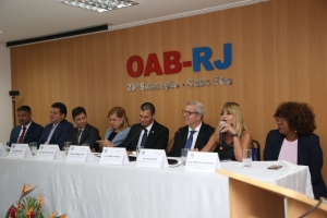 Rita Cortez participa da posse da nova diretoria da Subseção da OAB/RJ em Cabo Frio 