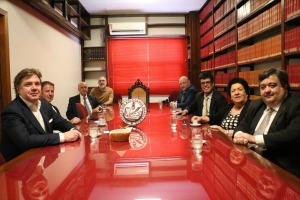 IAB discute parceria institucional com empresa responsável por infraestrutura jurídica do Brics