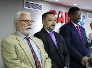 Da esq. para a dir., Oscar Argollo, Fábio Soares e José Agripino Oliveira