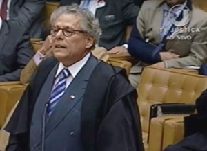 Técio faz sustentação no STF e Marco Aurélio determina suspensão das prisões provisórias