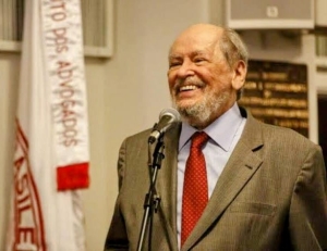 Ministro José Paulo Sepúlveda Pertence