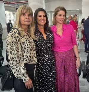Da esq. para a dir., Rita Cortez, Mônica Batista Vieira Puglia e Adriana Brasil Guimarães