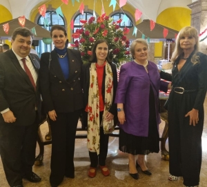 Da esq. para a dir., Bernardo Gicquel, Adriana Brasil Guimarães, Ana Rita Ferreira, Gabriela Soares Albergaria e Rita Cortez