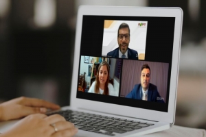 Presidente da ANPT, serventuária e advogado são empossados  