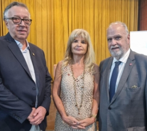  Da esq. para a dir., Octávio Costa, Rita Cortez e Armando de Souza