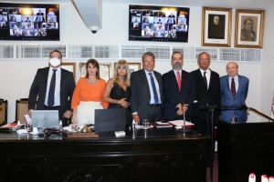  Da esq. para a dir., Bryan de Moura Alegria, Adriana Brasil Guimarães, Rita Cortez, Antônio Laért Vieira Júnior, Fernando Menescal Kalache, Eduardo Antônio Kalache e Sergio Tostes