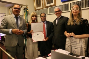 Da esq. para a dir., Jorge Rubem Folena, Rita Cortez, Braz Fernando Sant’Anna, Carlos Eduardo Machado e Kézia Sayonara
