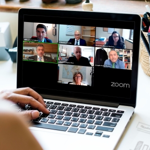 Da esq. para a dir., em cima, Jaime García Puente, Jorge Eduardo Braz de Amorim e  Estefanía Alvaréz Menendez; na linha do meio, Sydney Sanches, Adilson Rodrigues Pires e Joaquim  Freitas Rocha; embaixo, Isabel García-Ovies Sarandeses