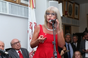 Rita Cortez assume a presidência do IAB com críticas à criminalização da advocacia