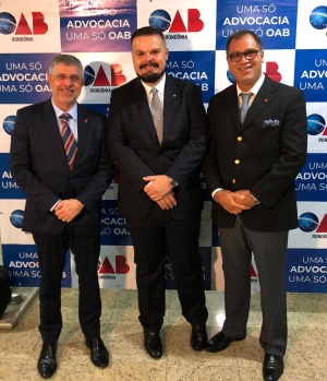Da esq. para a dir., Sydney Sanches, Márcio Nogueira e Jorge Folena