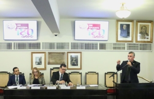 Da esq. para a dir., Fábio Goulart Villela, Benizete Ramos de Medeiros, Fábio Túlio Barroso e Pedro Milione