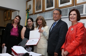 Da esq. para a dir., Adriana Brasil Guimarães, Cristiana Campos Mamede Maia, Rita Cortez, Antonio Laért Vieira Junior e Maria Elizabeth Rocha